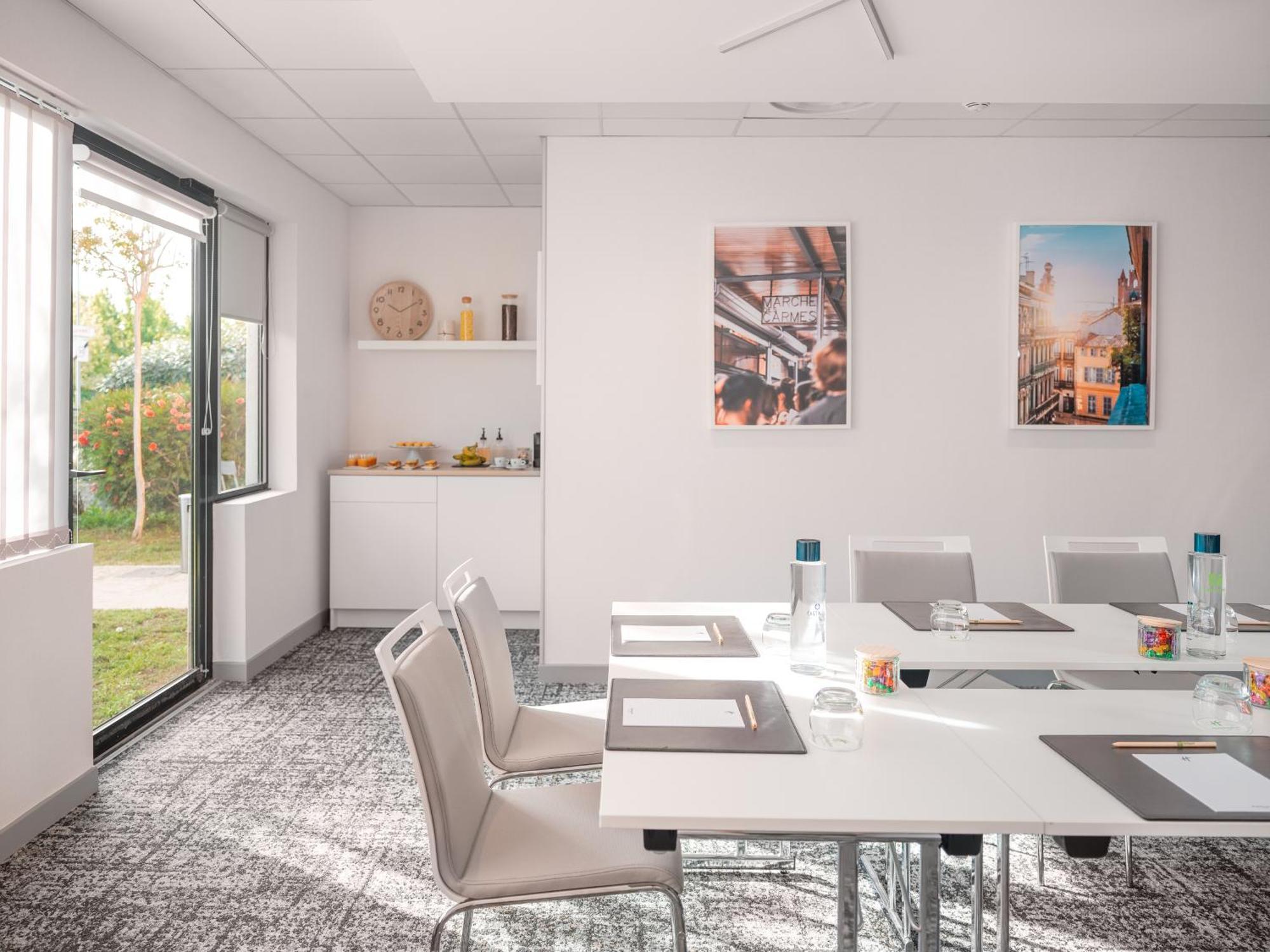 Holiday Inn Toulouse Airport By Ihg Blagnac Zewnętrze zdjęcie