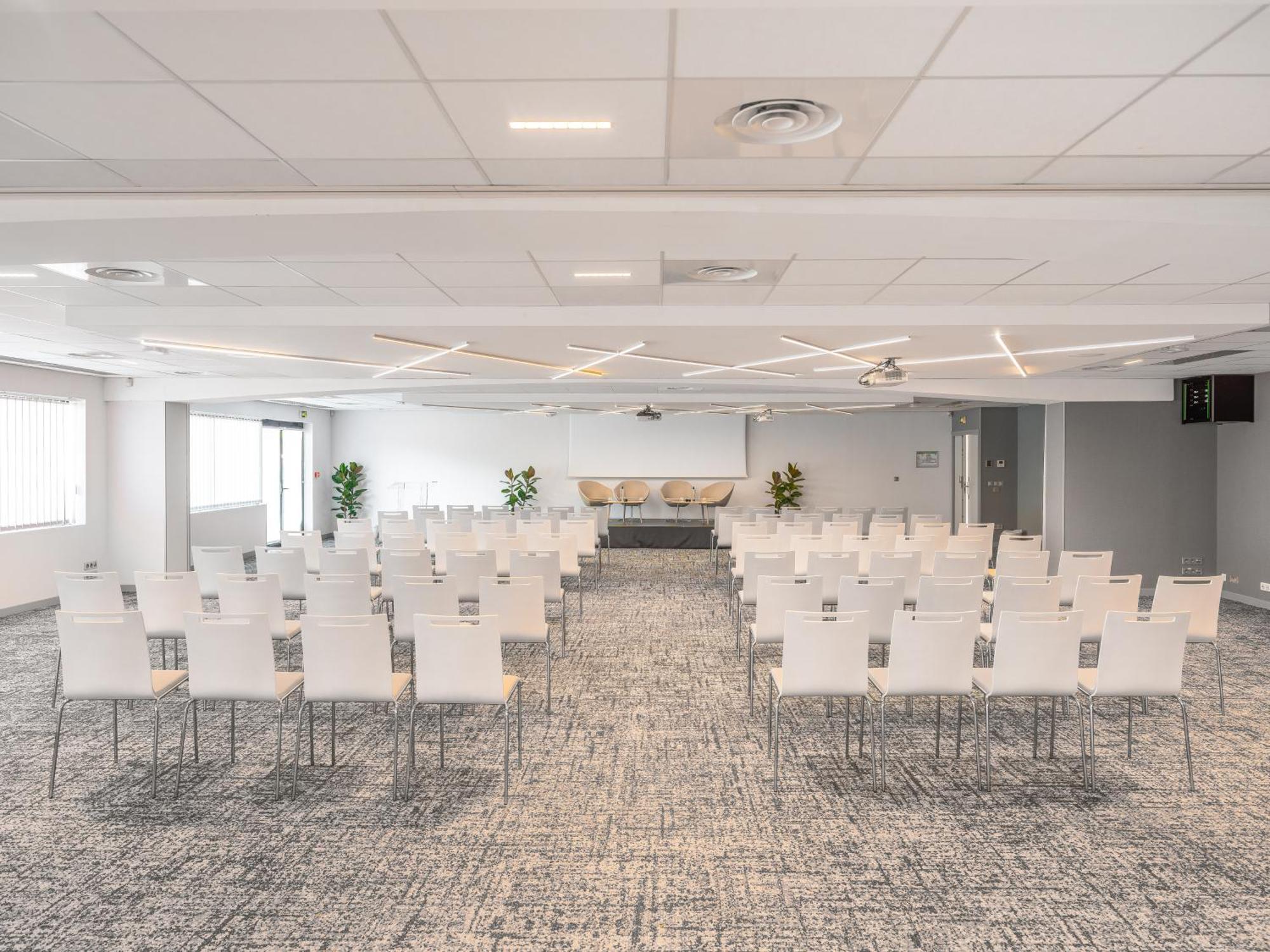 Holiday Inn Toulouse Airport By Ihg Blagnac Zewnętrze zdjęcie