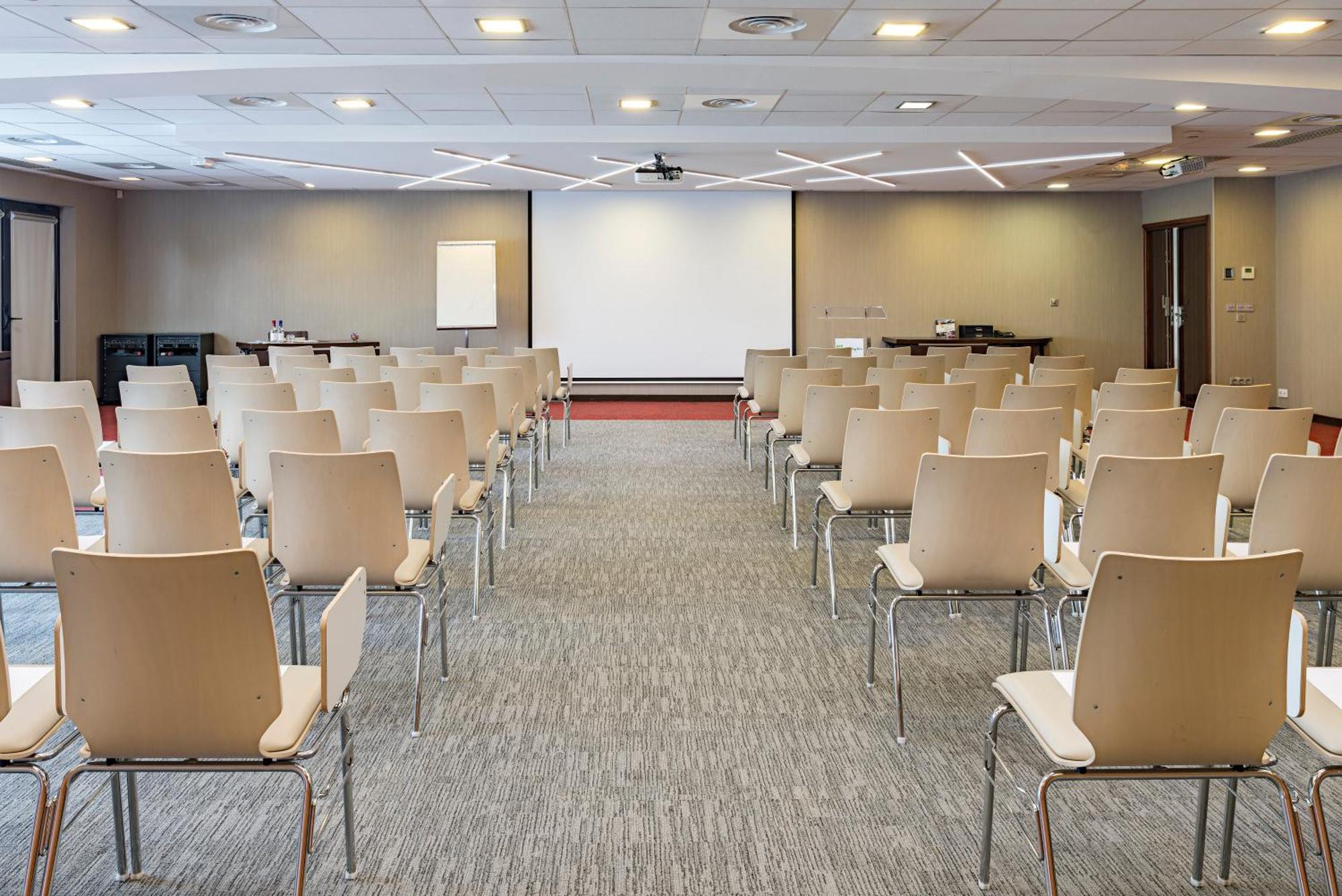 Holiday Inn Toulouse Airport By Ihg Blagnac Zewnętrze zdjęcie